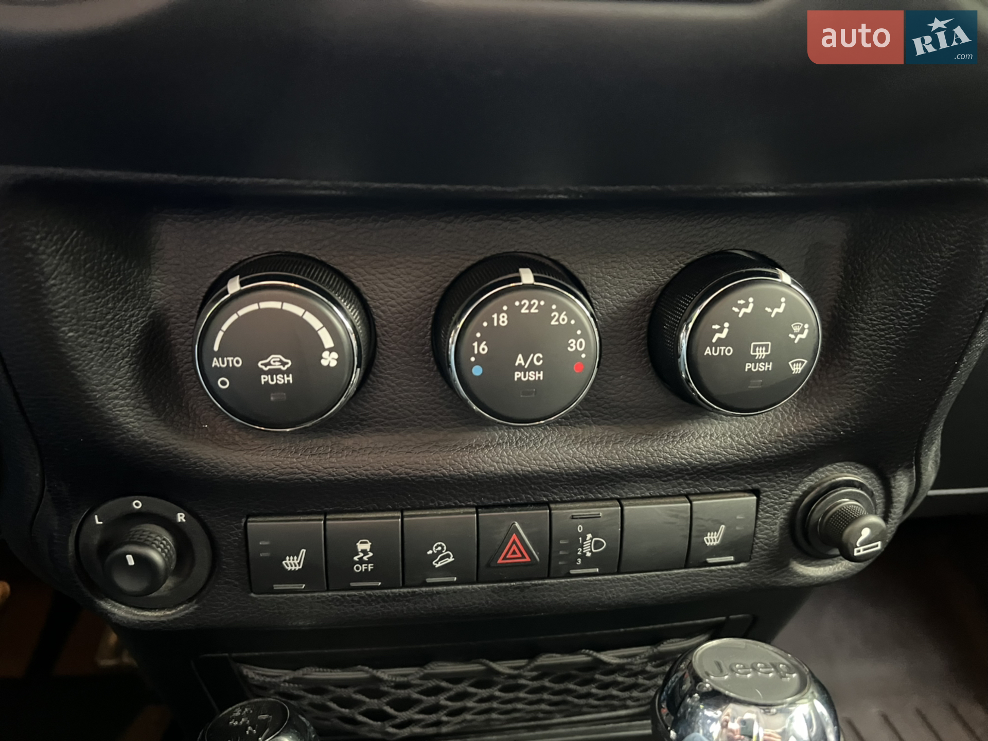 2015 Jeep Wrangler - мініатюра 30