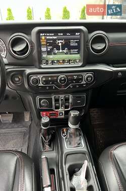Внедорожник / Кроссовер Jeep Wrangler 2020 в 
