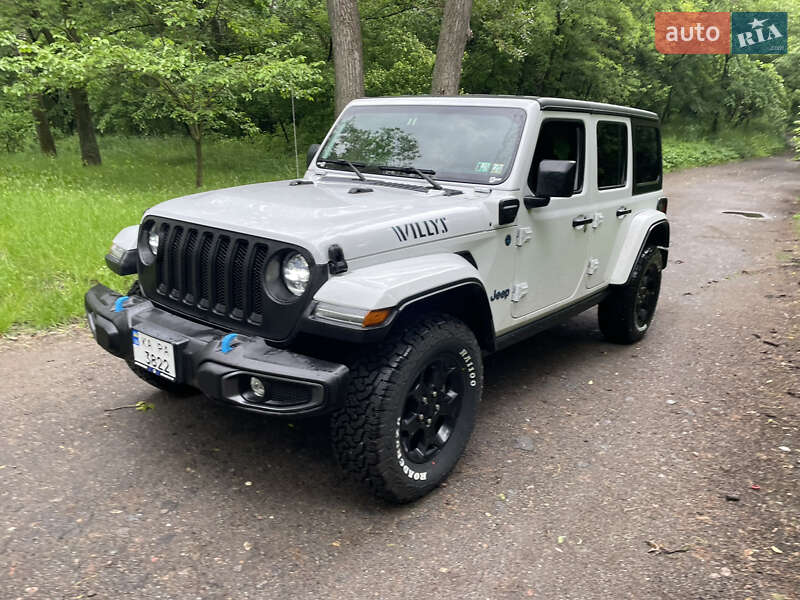 Внедорожник / Кроссовер Jeep Wrangler 2023 в 