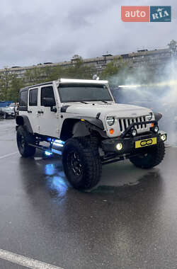 Внедорожник / Кроссовер Jeep Wrangler 2009 в Киеве