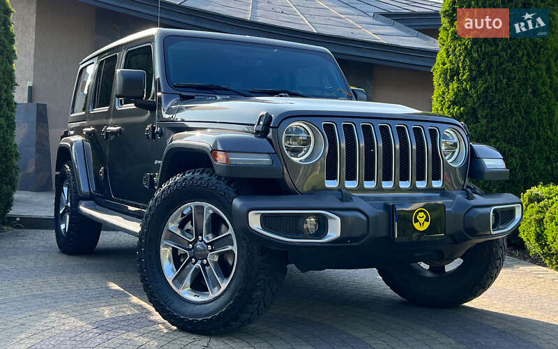 Позашляховик / Кросовер Jeep Wrangler 2018 в 