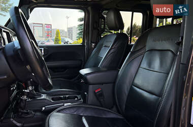 Позашляховик / Кросовер Jeep Wrangler 2018 в 