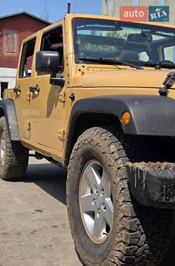 Внедорожник / Кроссовер Jeep Wrangler 2013 в 