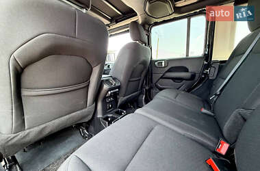 Внедорожник / Кроссовер Jeep Wrangler 2022 в 