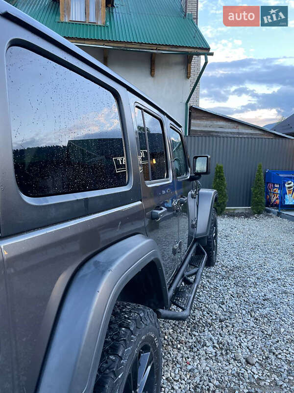Позашляховик / Кросовер Jeep Wrangler 2020 в Буковеле фото 8 Позашляховик / Кросовер Jeep Wrangler 2020 в Буковеле