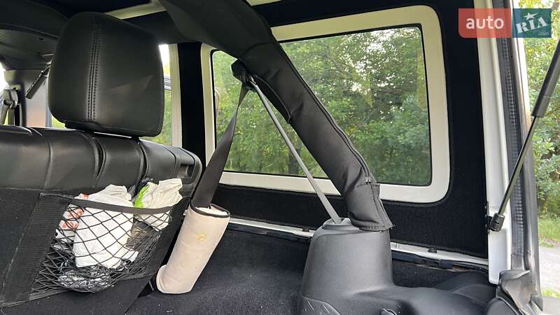 Позашляховик / Кросовер Jeep Wrangler 2016 в Дніпрі