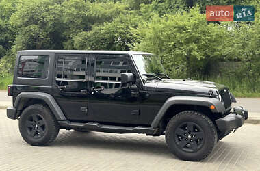 Внедорожник / Кроссовер Jeep Wrangler 2014 в Ивано-Франковске