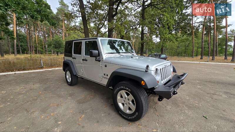 Внедорожник / Кроссовер Jeep Wrangler 2008 в Киеве
