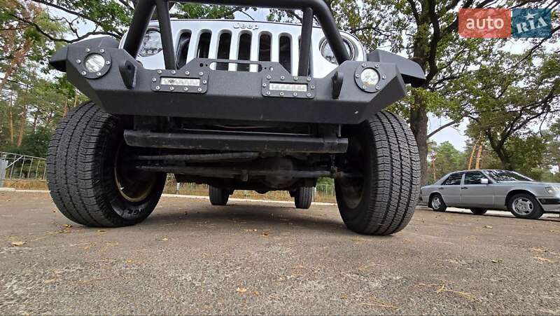 Внедорожник / Кроссовер Jeep Wrangler 2008 в Киеве