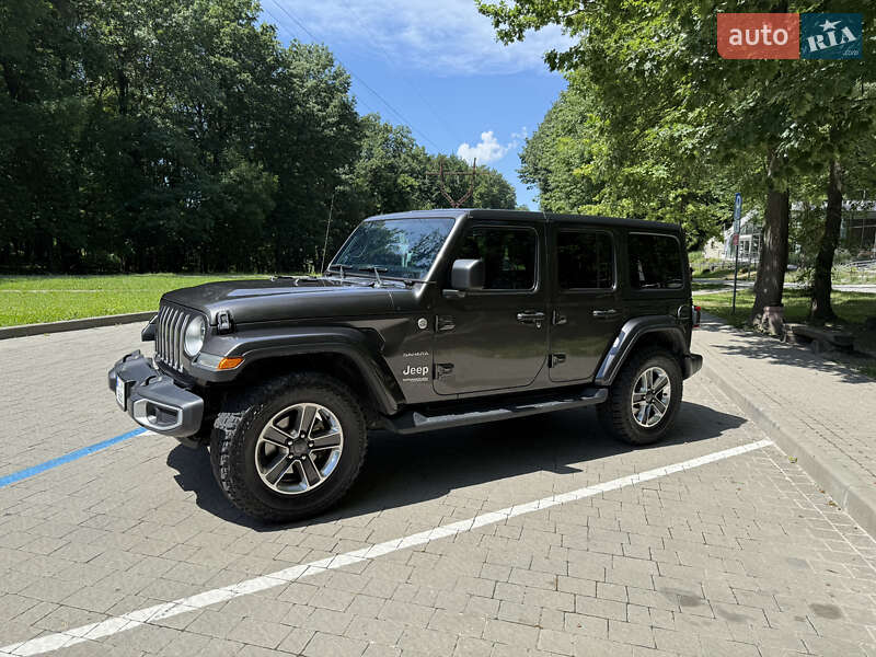 Внедорожник / Кроссовер Jeep Wrangler 2018 в 