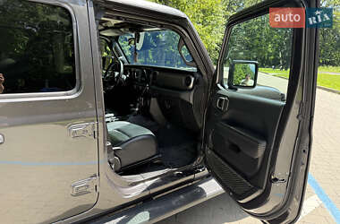 Внедорожник / Кроссовер Jeep Wrangler 2018 в 