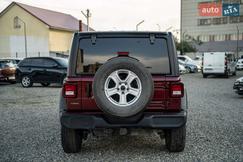 Внедорожник / Кроссовер Jeep Wrangler 2021 в Черновцах