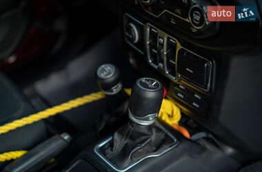 Внедорожник / Кроссовер Jeep Wrangler 2021 в 