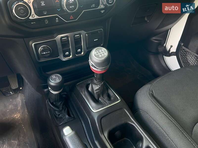 Позашляховик / Кросовер Jeep Wrangler 2021 в Києві фото 17 Позашляховик / Кросовер Jeep Wrangler 2021 в Києві