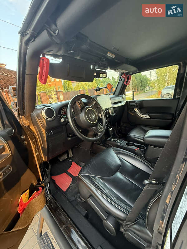 Внедорожник / Кроссовер Jeep Wrangler 2016 в Днепре