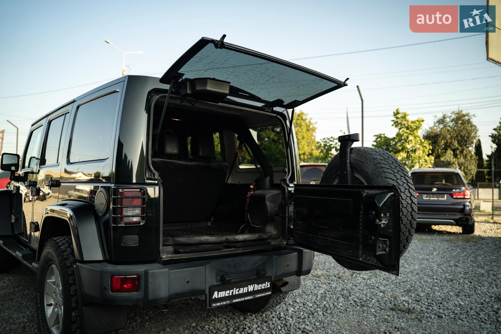 2012 Jeep Wrangler - мініатюра 12