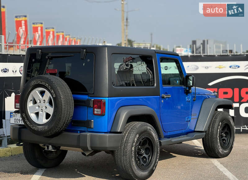 Внедорожник / Кроссовер Jeep Wrangler 2015 в Ивано-Франковске