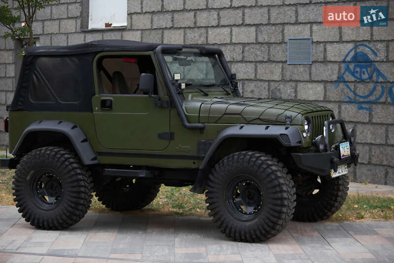 Позашляховик / Кросовер Jeep Wrangler 2000 в Києві