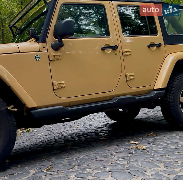 Позашляховик / Кросовер Jeep Wrangler 2013 в Києві фото 10 Позашляховик / Кросовер Jeep Wrangler 2013 в Києві