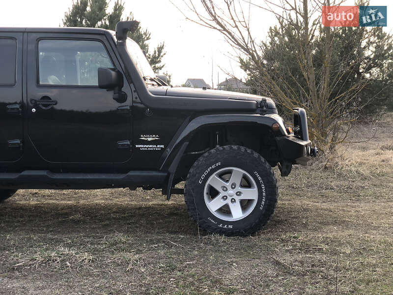 Позашляховик / Кросовер Jeep Wrangler 2015 в Києві