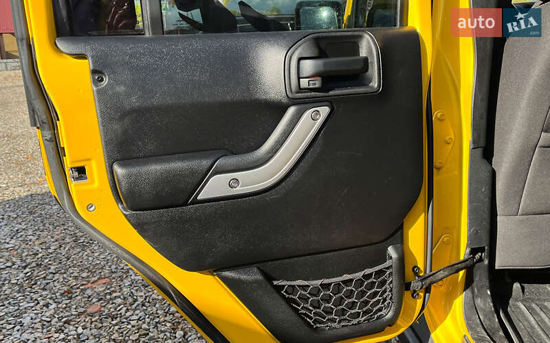 Внедорожник / Кроссовер Jeep Wrangler 2015 в Коломые