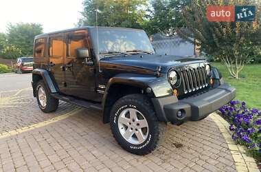 Внедорожник / Кроссовер Jeep Wrangler 2012 в Гайсине