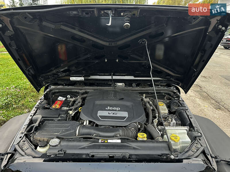 Внедорожник / Кроссовер Jeep Wrangler 2015 в Киеве фото 40 Внедорожник / Кроссовер Jeep Wrangler 2015 в Киеве