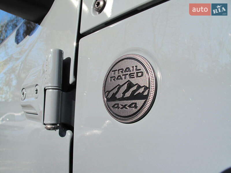 Внедорожник / Кроссовер Jeep Wrangler 2023 в Киеве фото 17 Внедорожник / Кроссовер Jeep Wrangler 2023 в Киеве