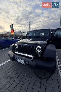 Позашляховик / Кросовер Jeep Wrangler 2014 в Хмельницькому