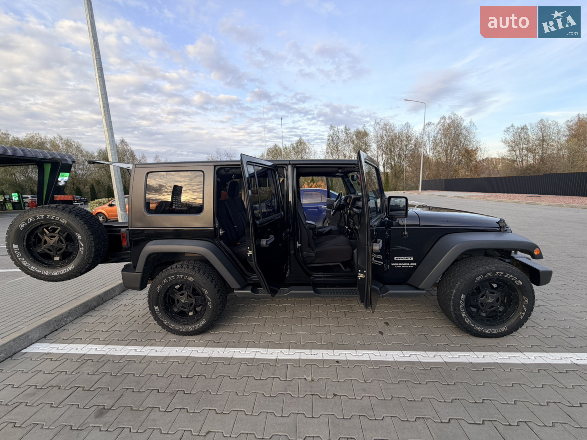2014 Jeep Wrangler - мініатюра 9