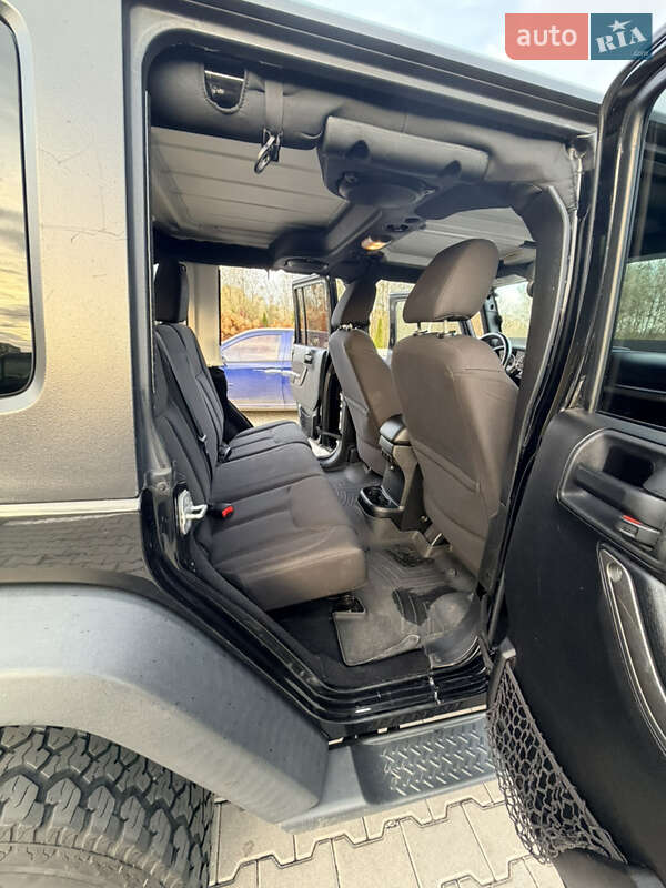 Внедорожник / Кроссовер Jeep Wrangler 2014 в Хмельницком