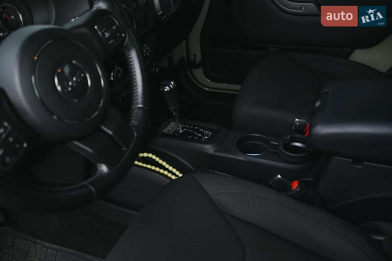 Внедорожник / Кроссовер Jeep Wrangler 2017 в Харькове