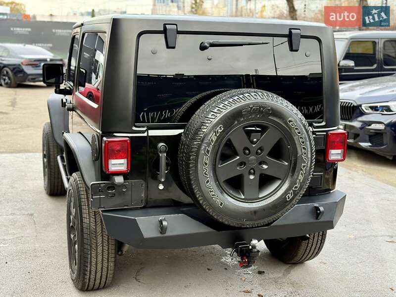 Позашляховик / Кросовер Jeep Wrangler 2016 в Києві фото 10 Позашляховик / Кросовер Jeep Wrangler 2016 в Києві