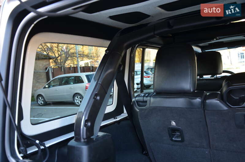 Внедорожник / Кроссовер Jeep Wrangler 2018 в Киеве