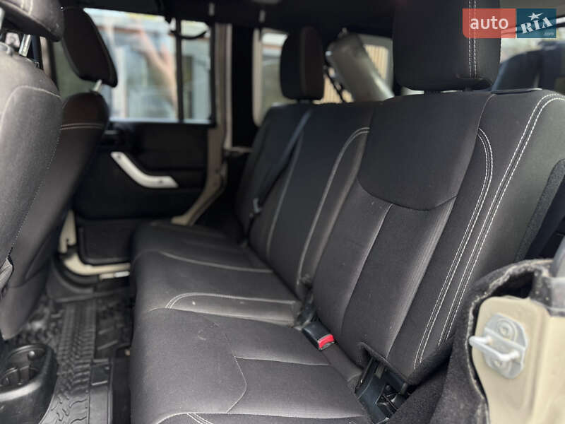 Внедорожник / Кроссовер Jeep Wrangler 2017 в Ивано-Франковске