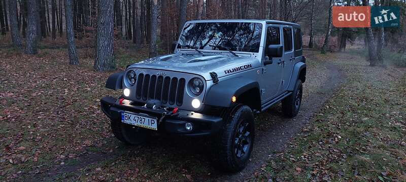 Позашляховик / Кросовер Jeep Wrangler 2015 в Дубні фото 5 Позашляховик / Кросовер Jeep Wrangler 2015 в Дубні