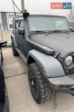 Внедорожник / Кроссовер Jeep Wrangler 2011 в Запорожье