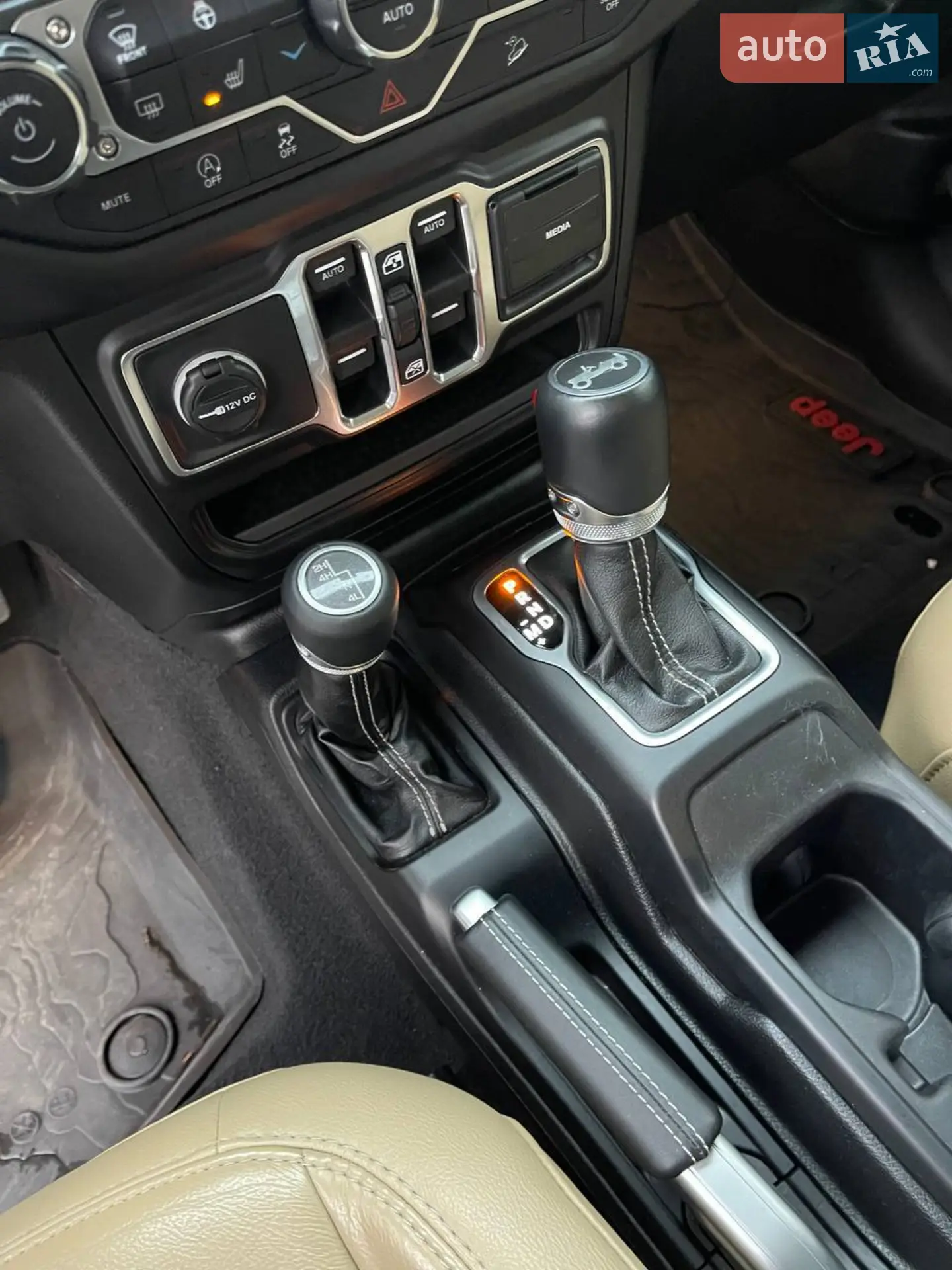 2018 Jeep Wrangler - мініатюра 20