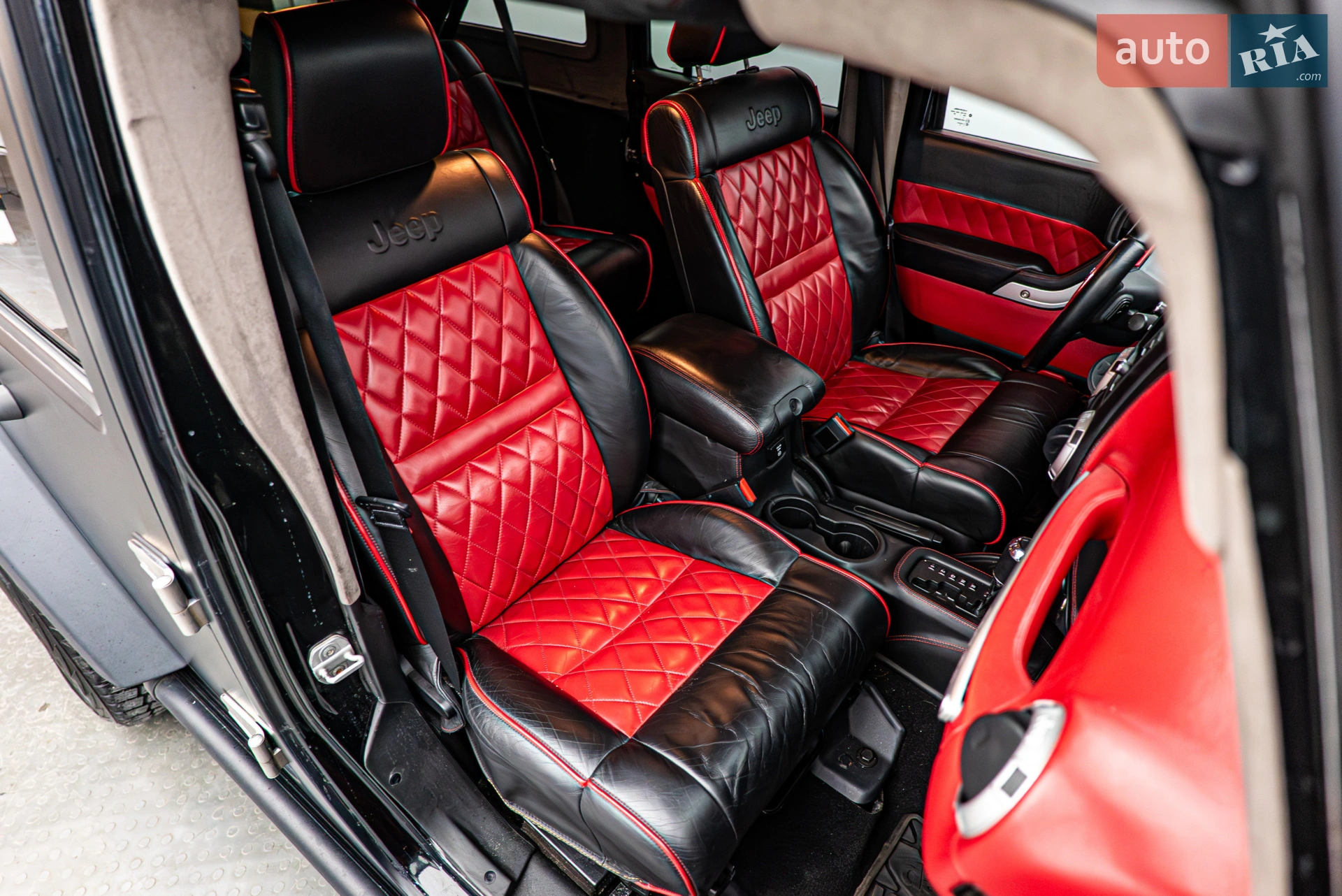 2011 Jeep Wrangler - мініатюра 20