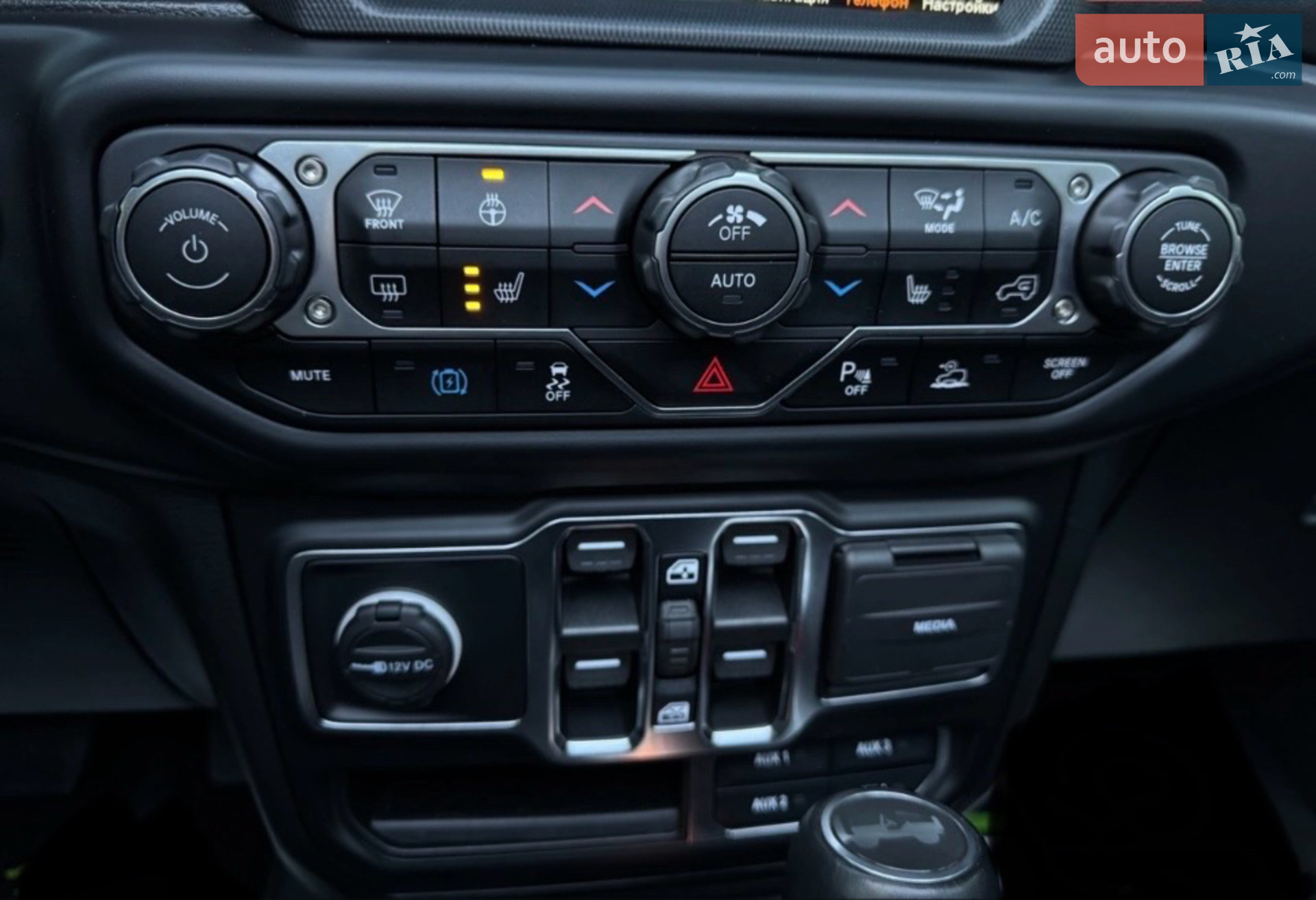 2022 Jeep Wrangler - мініатюра 23