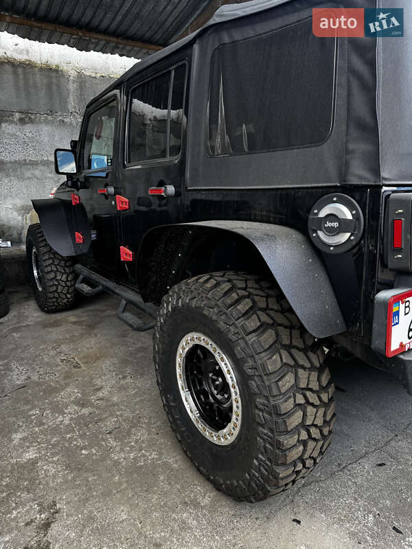 Внедорожник / Кроссовер Jeep Wrangler 2016 в Днепре