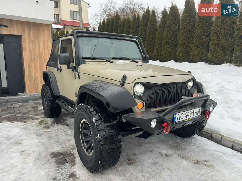 Внедорожник / Кроссовер Jeep Wrangler 2017 в Львове