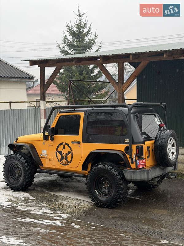 Позашляховик / Кросовер Jeep Wrangler 2012 в Мукачевому