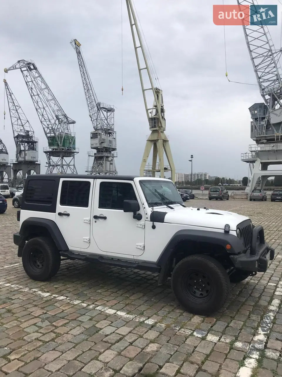 2016 Jeep Wrangler - мініатюра 16