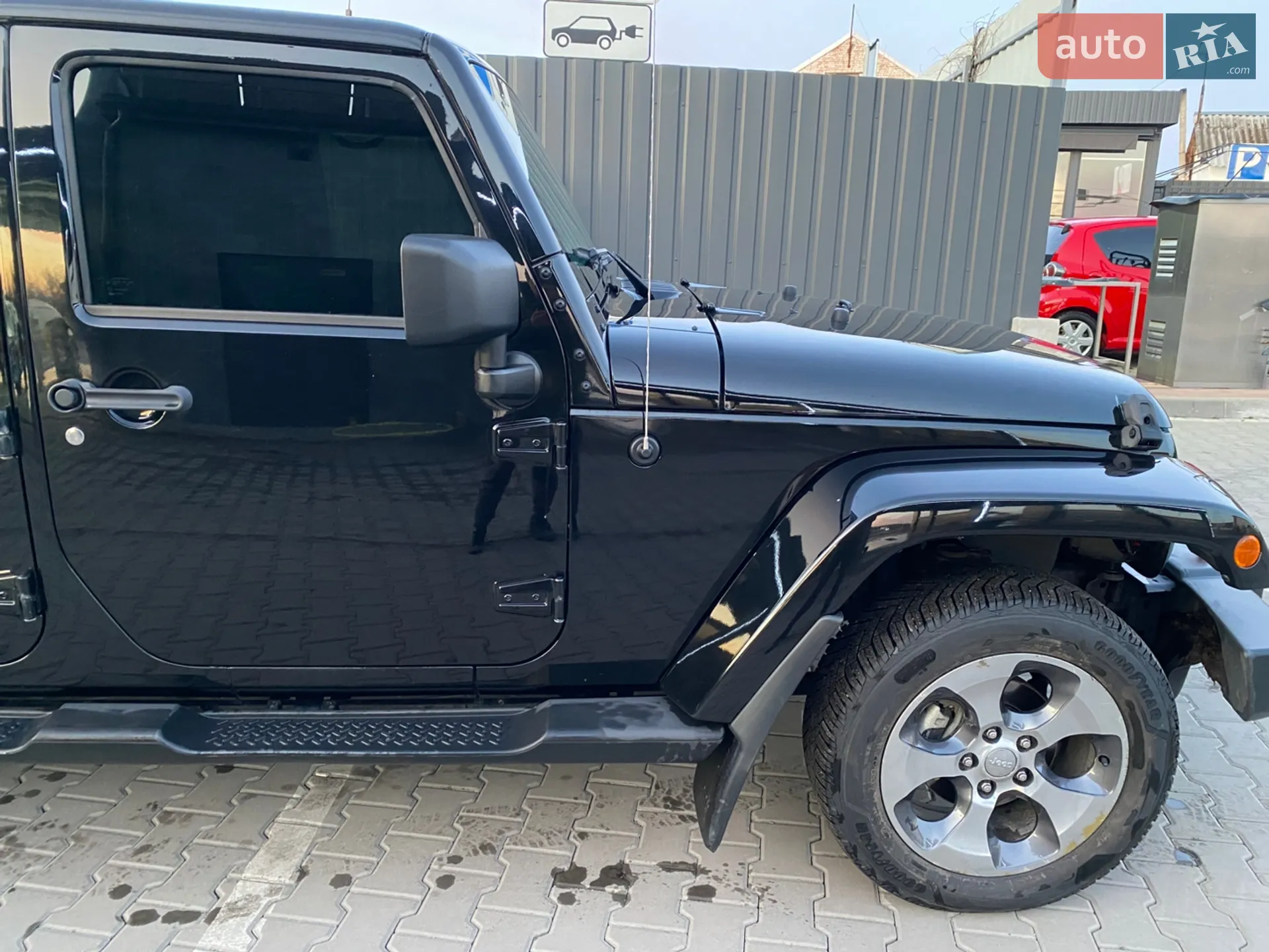 2017 Jeep Wrangler - мініатюра 13