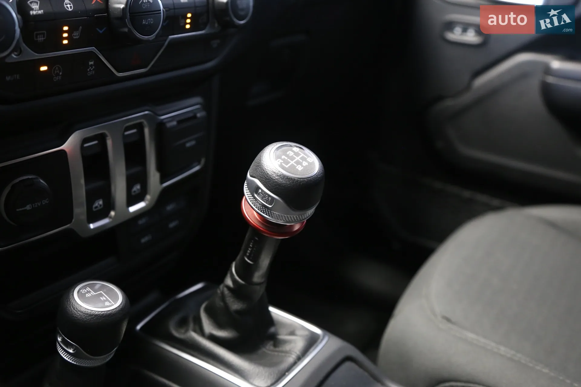 2021 Jeep Wrangler - мініатюра 23