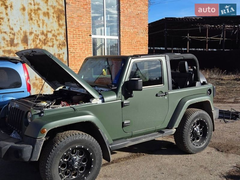 Позашляховик / Кросовер Jeep Wrangler 2013 в Кропивницькому