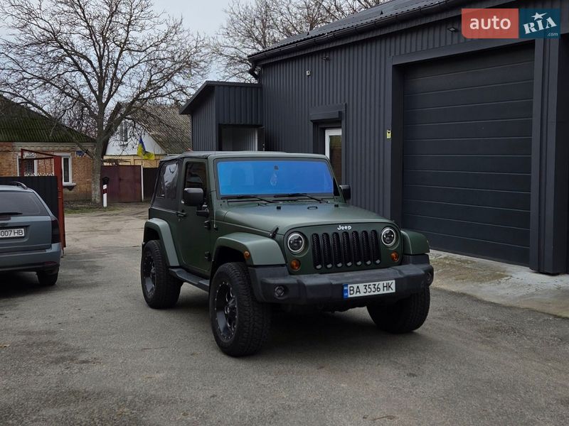 Позашляховик / Кросовер Jeep Wrangler 2013 в Кропивницькому