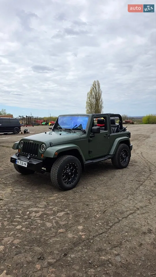 2013 Jeep Wrangler - мініатюра 16