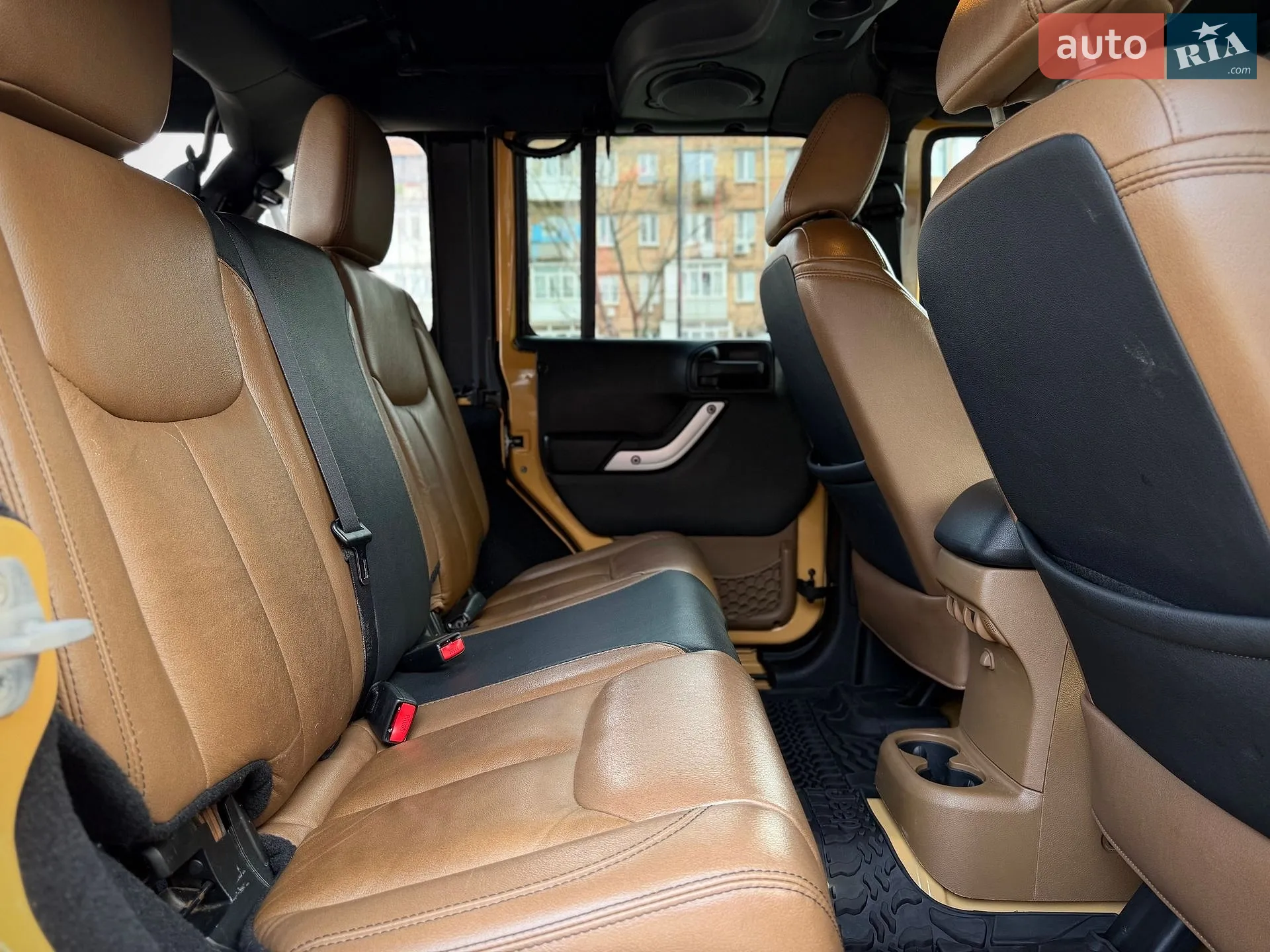 2013 Jeep Wrangler - мініатюра 31